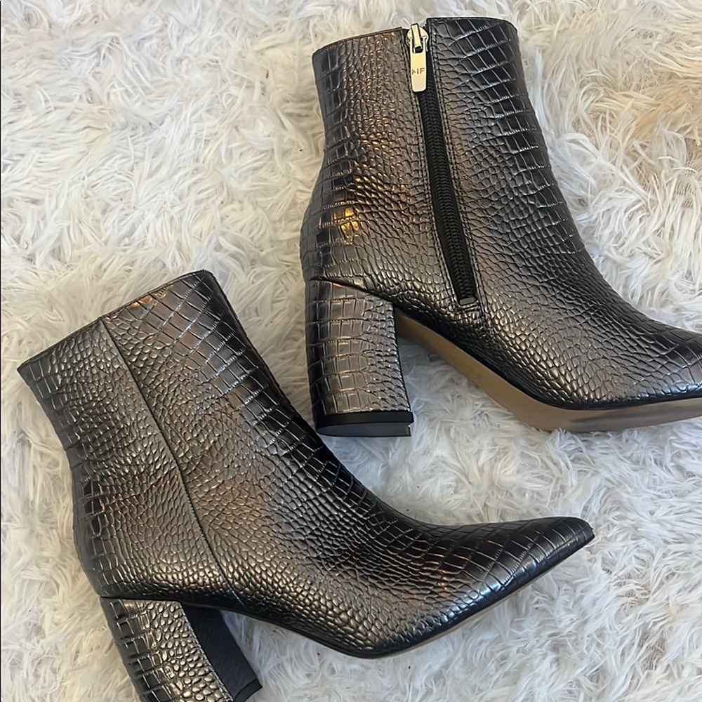 Marc Fisher Silver Ankle Boots - Picture 8 of 10